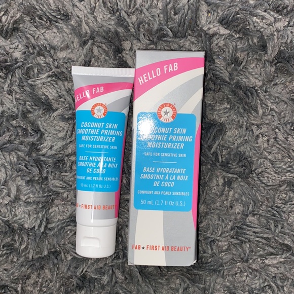 Priming Moisturizer - Picture 4 of 4